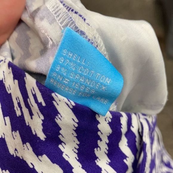 J. McLaughlin Violet and White Mini Iris Dawson Shorts - Picture 9 of 10